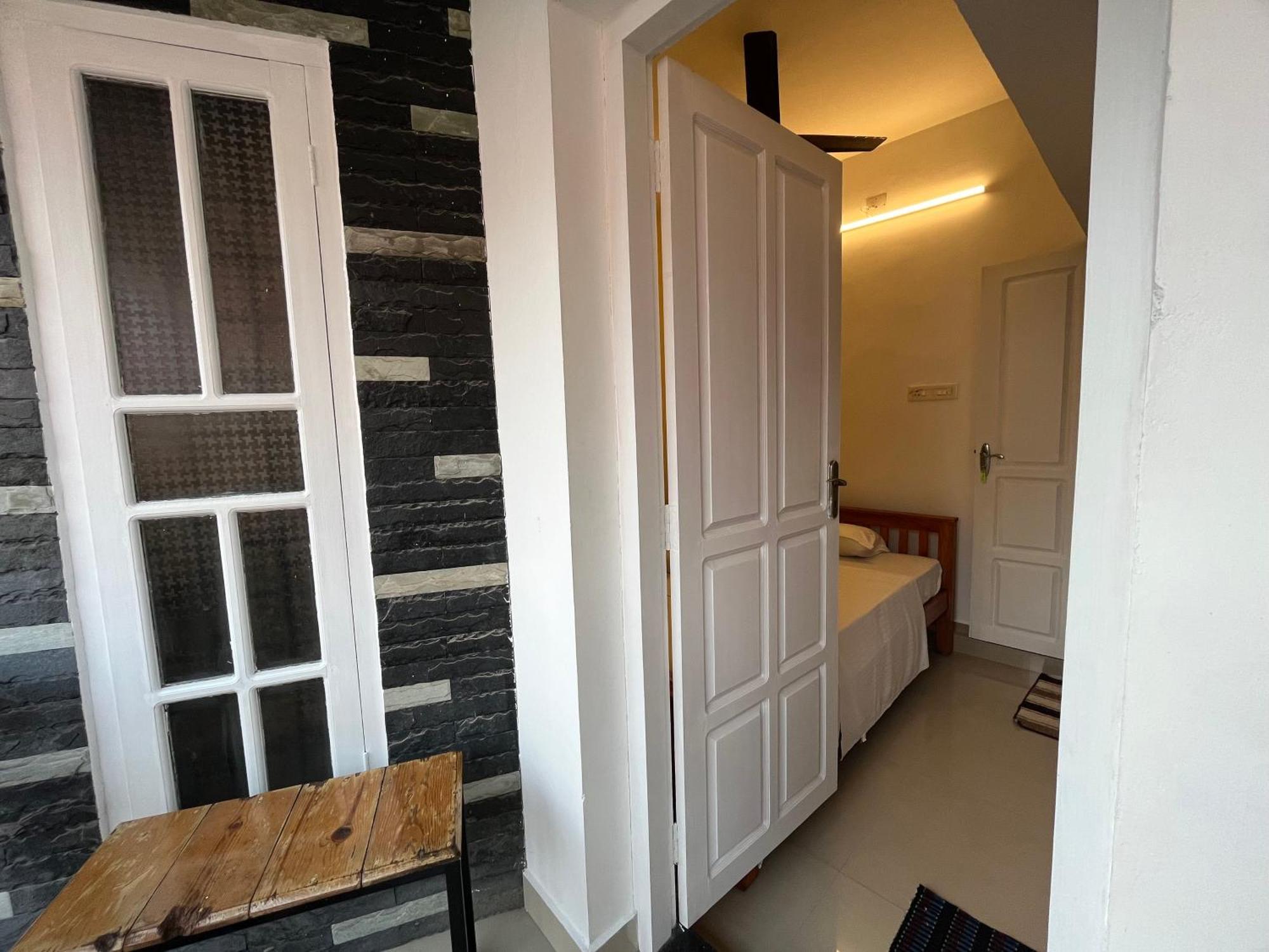 Segundo Home Kochi Eksteriør billede